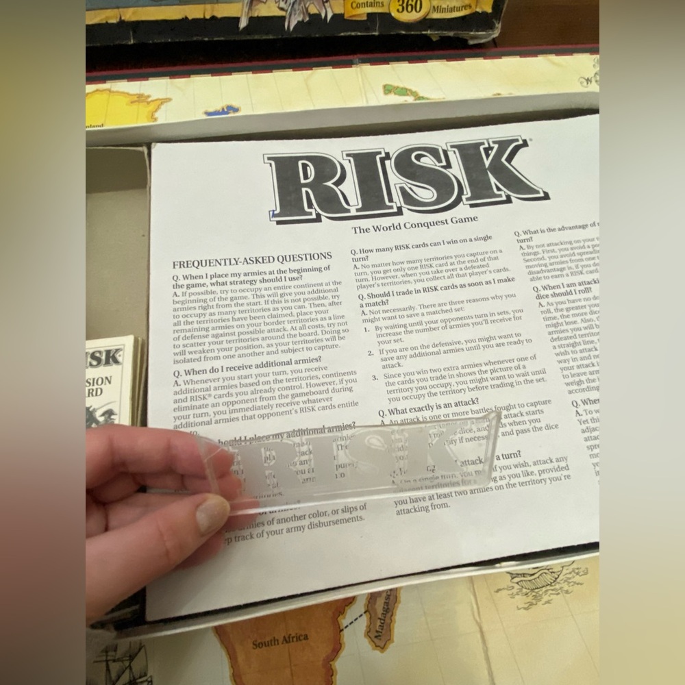 Vintage 1993 Risk The World Conquest Game Parker Brothers 2-6 Players Tonka Corp - Picture 7 of 14